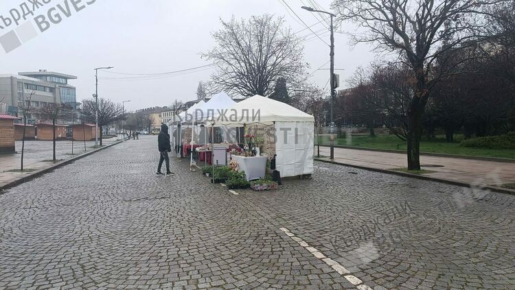 Фермерски базар в центъра на града изненада кърджалийци