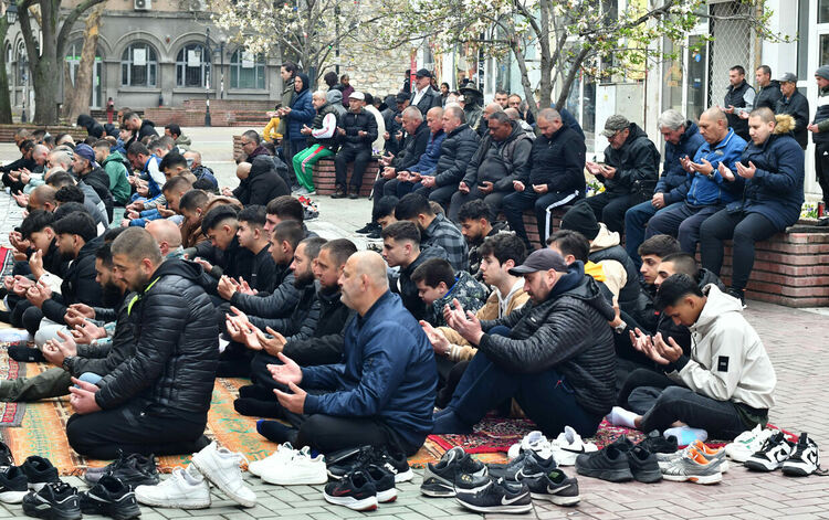 Мюсюлманският свят празнува