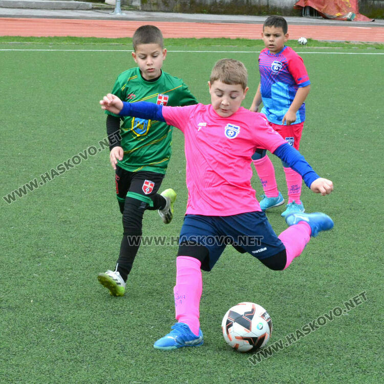 Малките футболисти на ФК „Хасково“ спечелиха турнира „Haskovo cup“