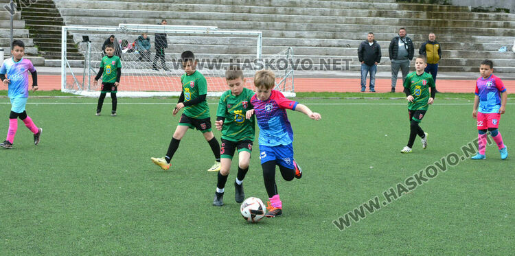 Малките футболисти на ФК „Хасково“ спечелиха турнира „Haskovo cup“