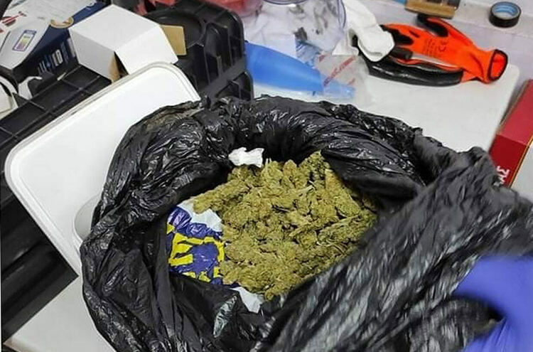 Оставиха в ареста мъж, задържан за близо 24 кг марихуана в автобус