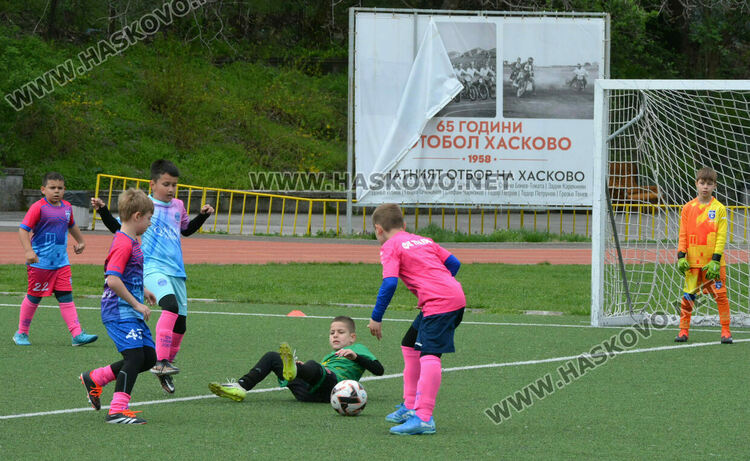 Малките футболисти на ФК „Хасково“ спечелиха турнира „Haskovo cup“