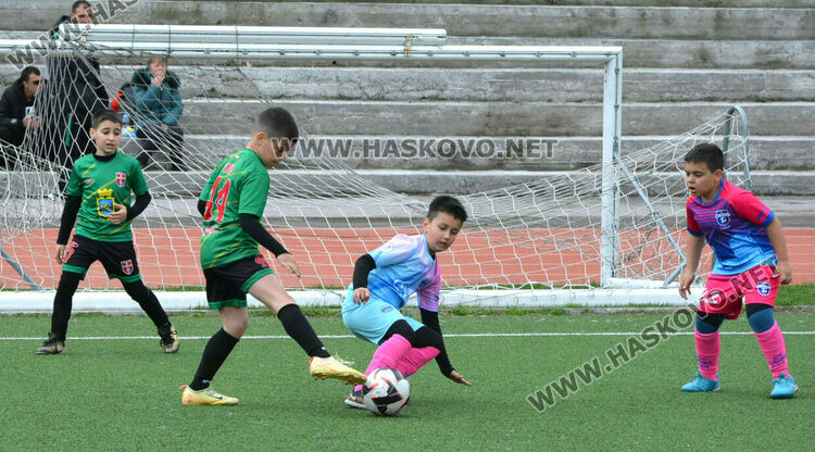 Малките футболисти на ФК „Хасково“ спечелиха турнира „Haskovo cup“