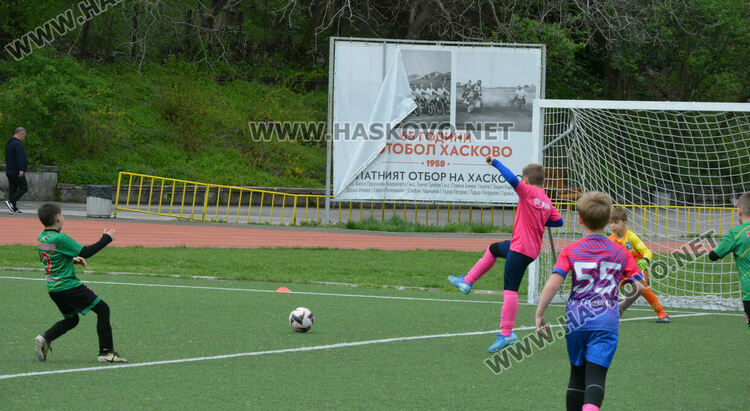 Малките футболисти на ФК „Хасково“ спечелиха турнира „Haskovo cup“