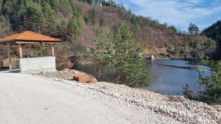 Баните ще се сдобие с нова алея за пешеходци и велосипедисти до лятото