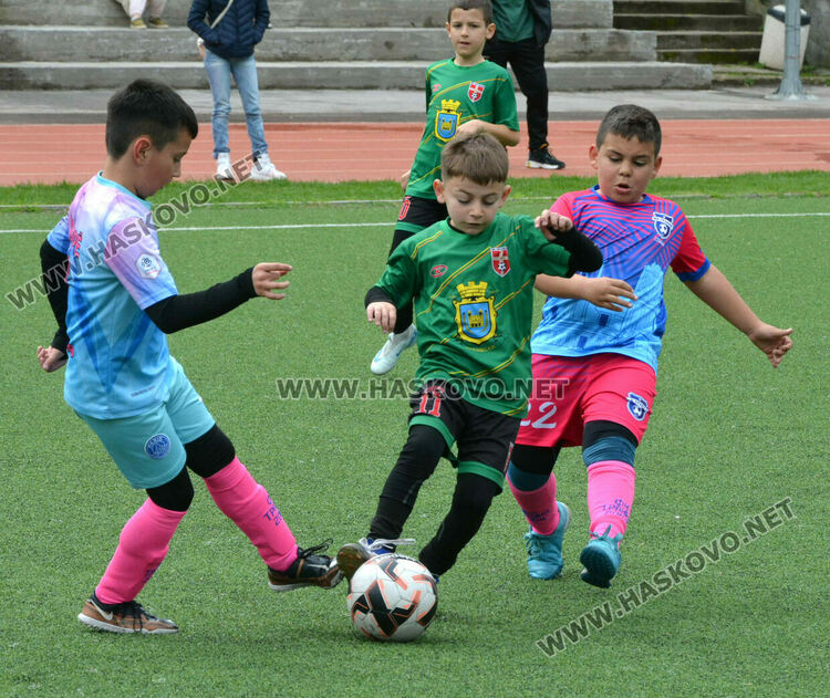 Малките футболисти на ФК „Хасково“ спечелиха турнира „Haskovo cup“