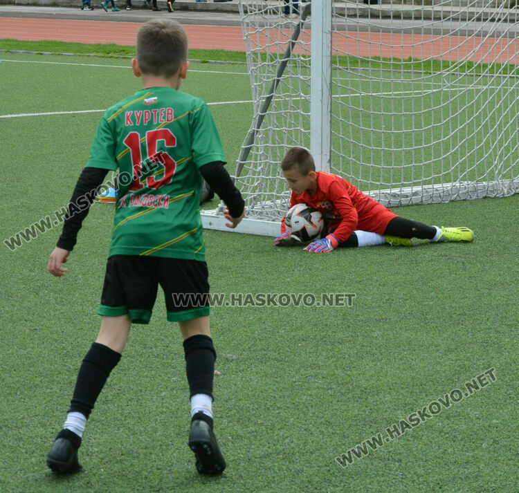 Малките футболисти на ФК „Хасково“ спечелиха турнира „Haskovo cup“