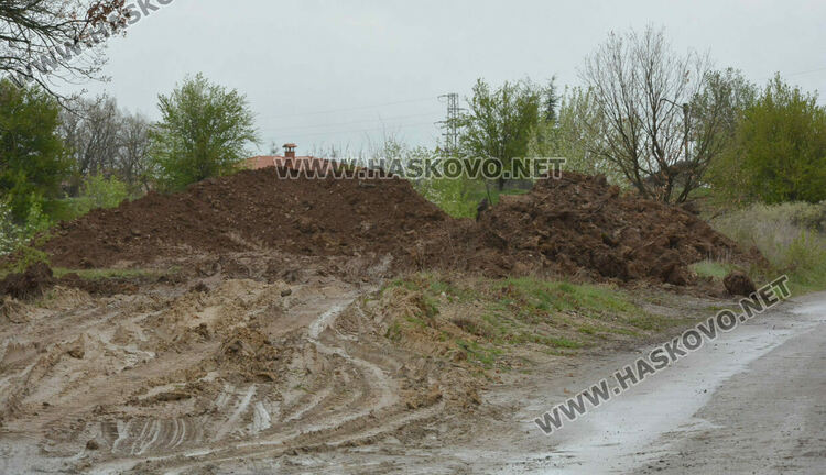 Започна разчистването на терена за новия старчески дом в Хасково