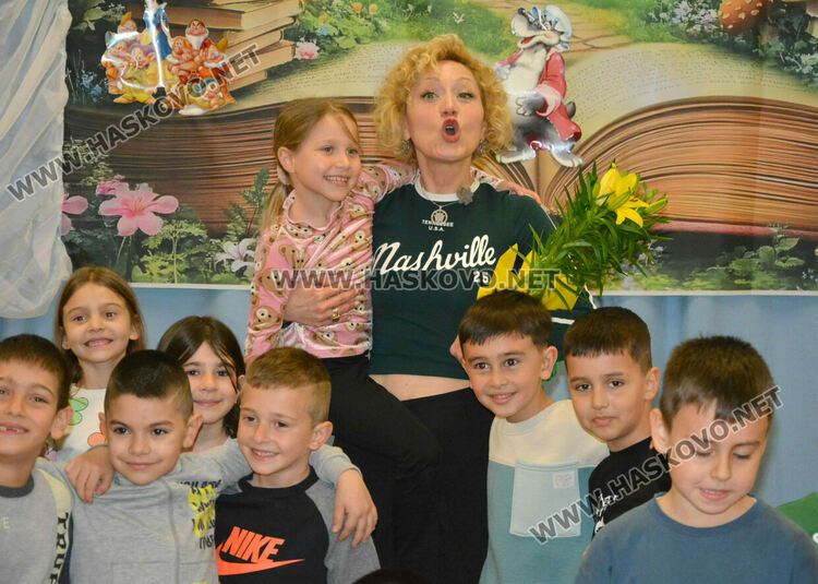 Представиха книгата „Беличковците“ пред децата на Хасково 