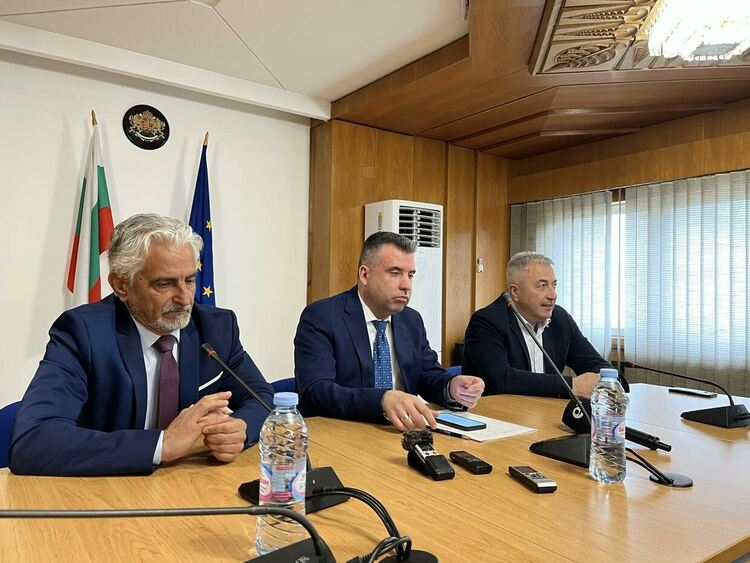 Не е ясно дали пътят Рудозем-Ксанти ще бъде отворен и през лятото.