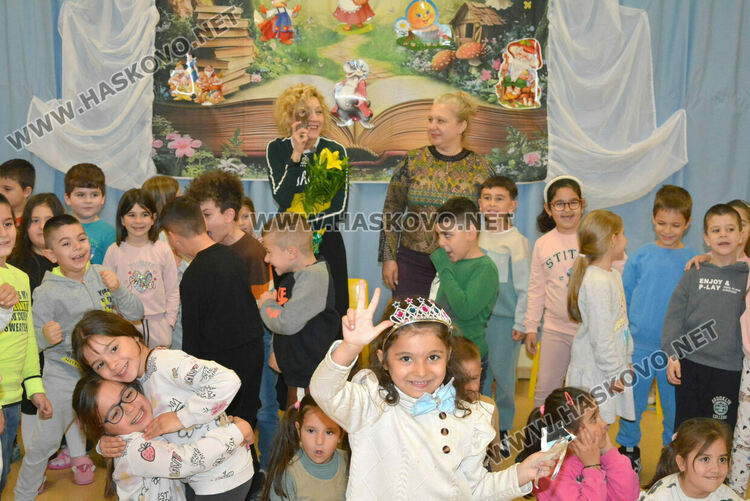 Представиха книгата „Беличковците“ пред децата на Хасково 