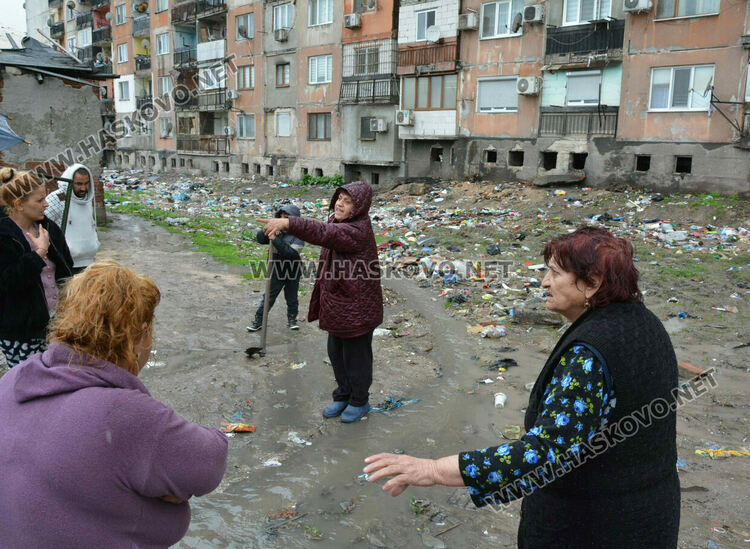 Хасковлии: Наводниха се десетина къщи и евангелска църква в „Република“