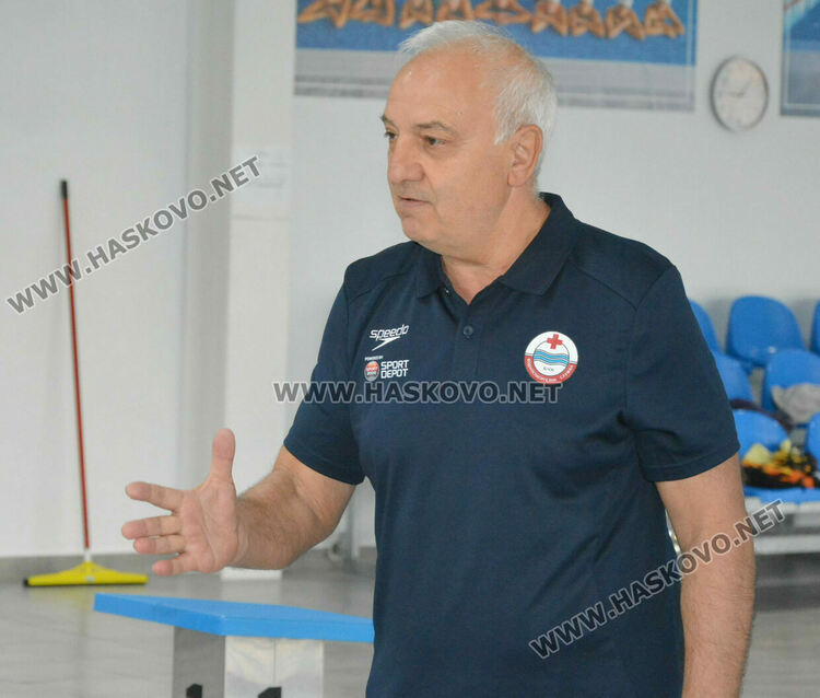 17 мъже издържаха практическия изпит пред БЧК за спасители 