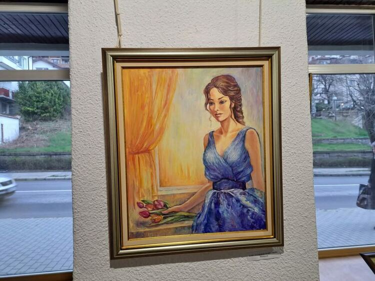 Традиционната Великденска изложба в КДК привлече ценители на изкуството в Смолян 