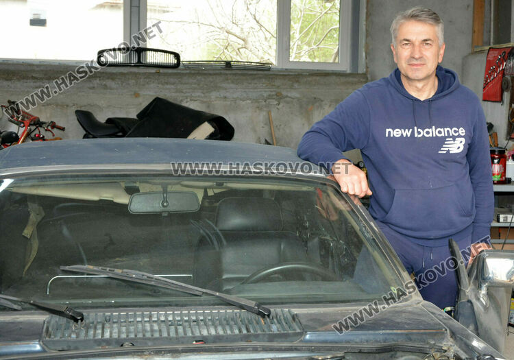 Охрана на „Гучи“ реставрира ягуари в Тракиец