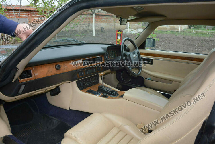 Охрана на „Гучи“ реставрира ягуари в Тракиец