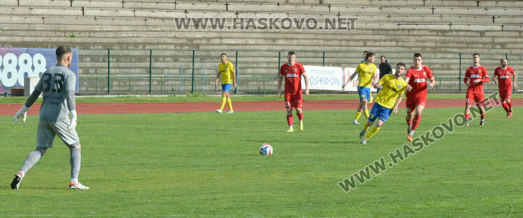 „Саяна“ и „Марица“ със скучно реми, „Димитровград“ с категоричен успех пред погледа на легенда от САЩ ‘94