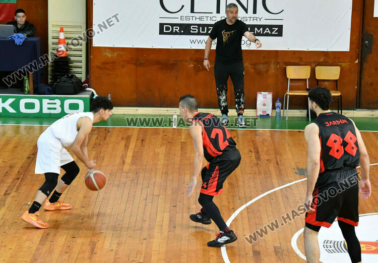 Баскетболистите на Хасково с нова победа