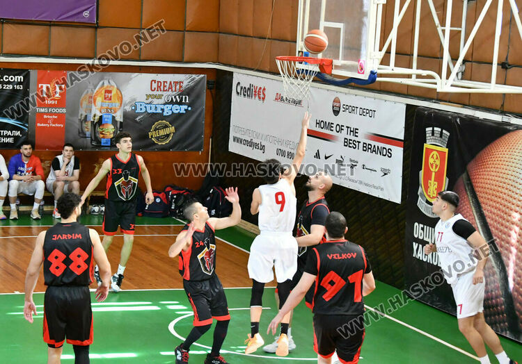 Баскетболистите на Хасково с нова победа