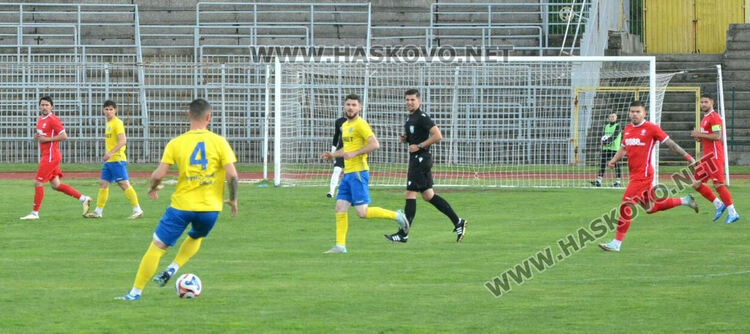 „Саяна“ и „Марица“ със скучно реми, „Димитровград“ с категоричен успех пред погледа на легенда от САЩ ‘94