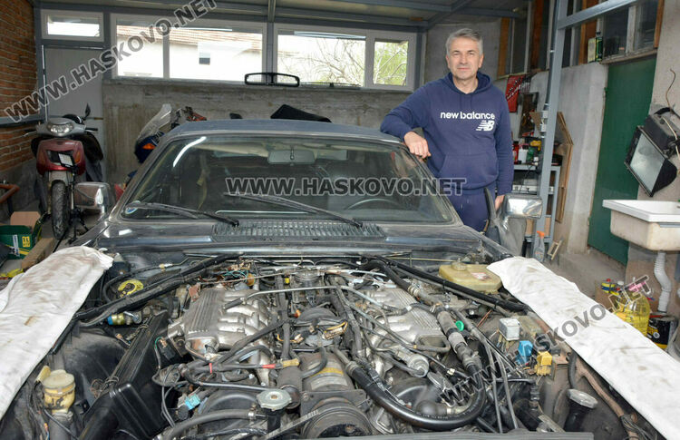 Охрана на „Гучи“ реставрира ягуари в Тракиец