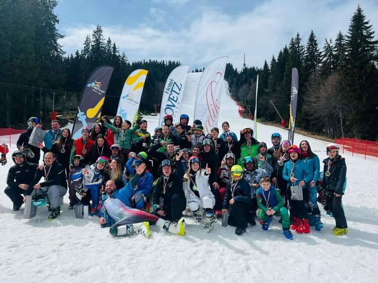 20 години Ски клуб „Пампорово“: Юбилей с емоции, медали и усмивки на писта „Стената“