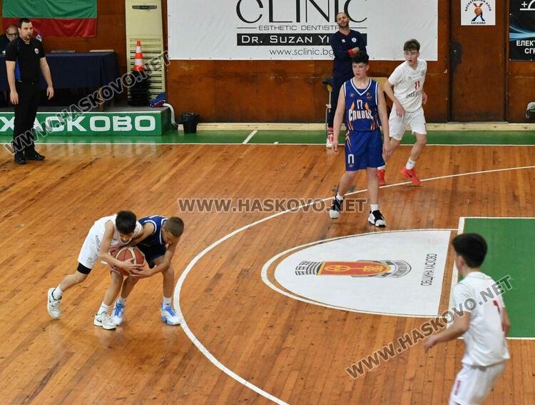 Юношите на баскетболния „Хасково“ с домакинска победа над БК „Сливен“