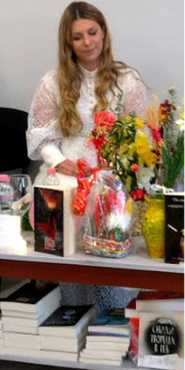 Писателката - душеприказчица на любовта Даян Шаер се  срещна със свои кърджалийски читатели