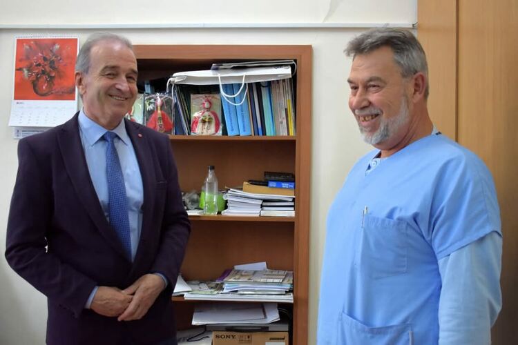 Кметът Грудев посети МБАЛ – Асеновград за Световния ден на здравето