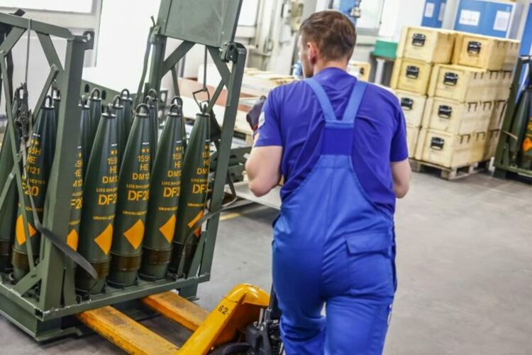 Европейски фонд ще купува и притежава стратегическа техника и въоръжение