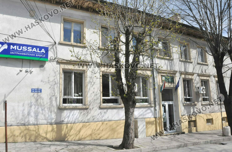 Раздават 370 дръвчета в Хасково, показват фотоизложба на защитени видове животни