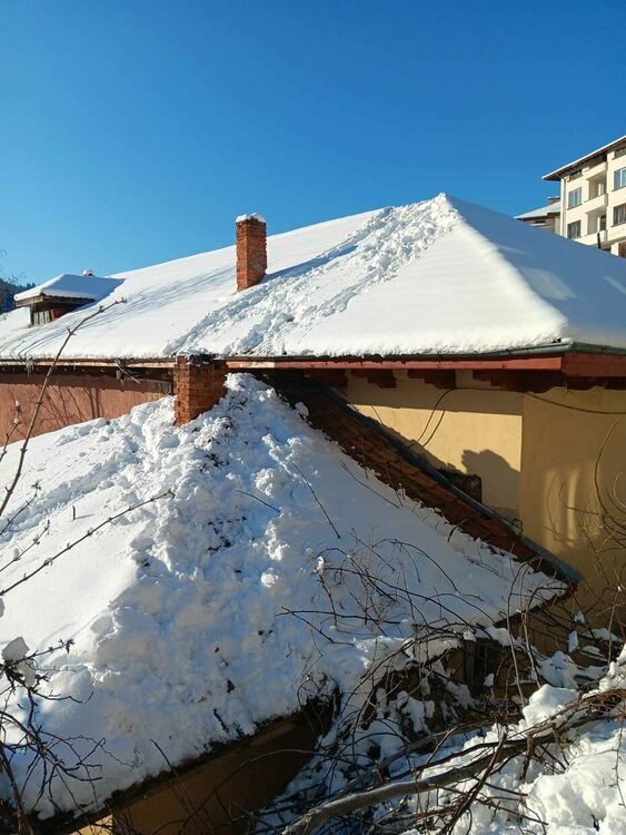 В Момчиловци призоваха да няма повече „нинджи“ по покривите
