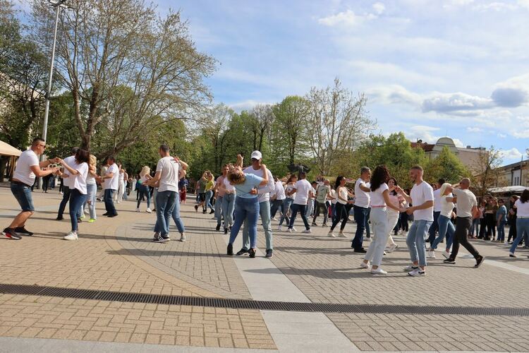 Хасково и светът отново ще танцуват салса заедно 