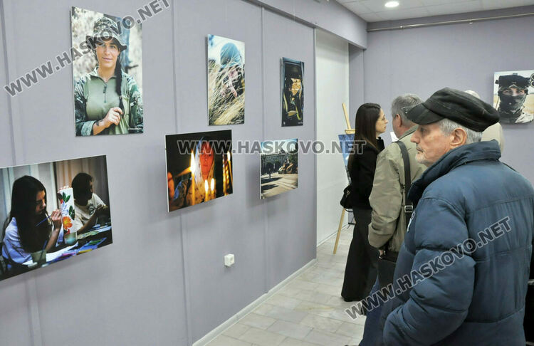 Посланикът на Украйна гостува в Хасково за фотоизложба в Регионалния исторически музей