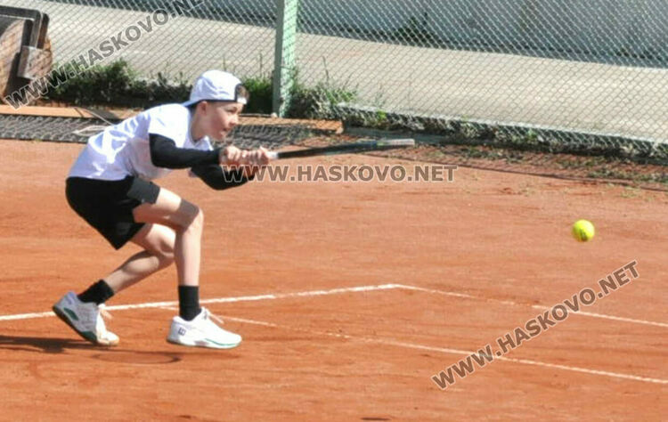 Борислав Атанасов и Татиана Чушева триумфираха на тенис турнира в Хасково