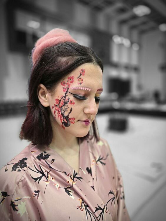 Ученици от ПГЛП Хасково с първи места за арт прическа, грим и картина във фестивала „Сърце в зелено“ 