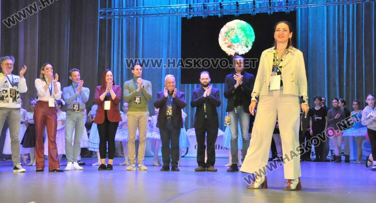 Откриха 20-ото издание на международния фестивал „Вълшебен свят“ в Хасково