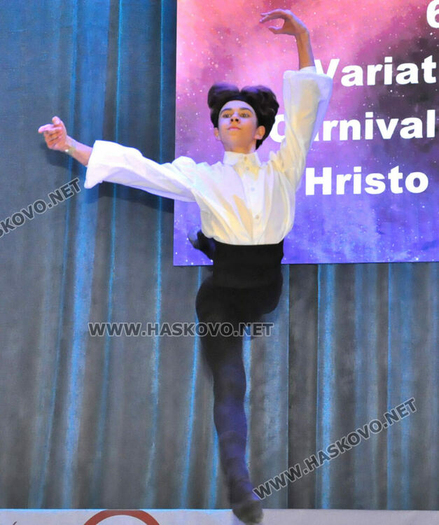 Откриха 20-ото издание на международния фестивал „Вълшебен свят“ в Хасково