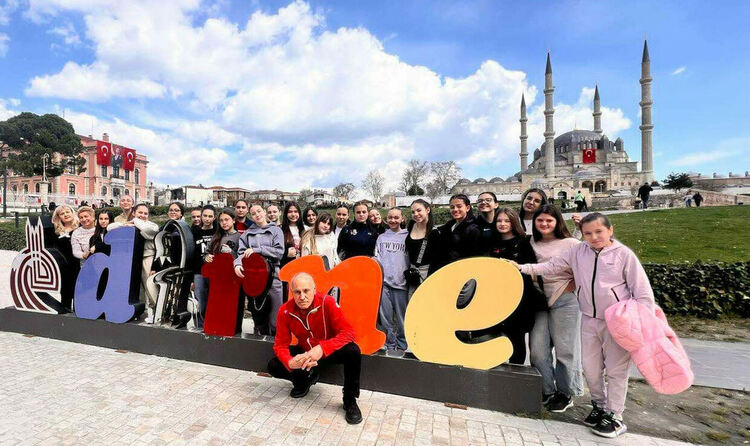 Хасковските хандбалистки с победа и загуба на турнир в Турция