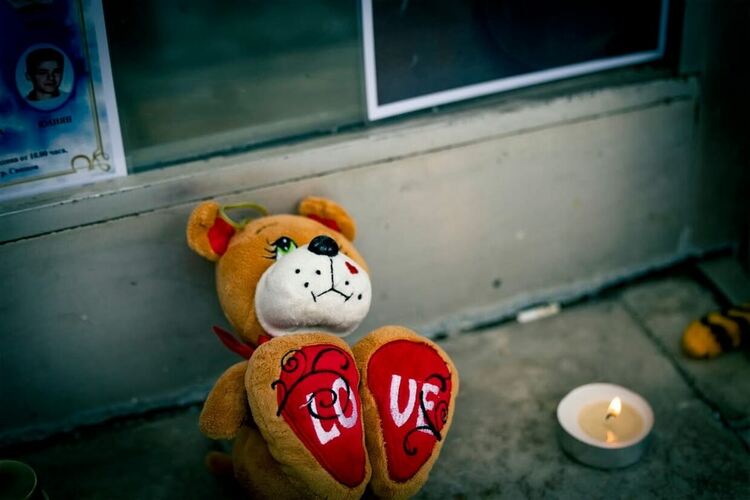 Десетки димитровградчани се събраха в подкрепа на националния протест против войната по пътищата