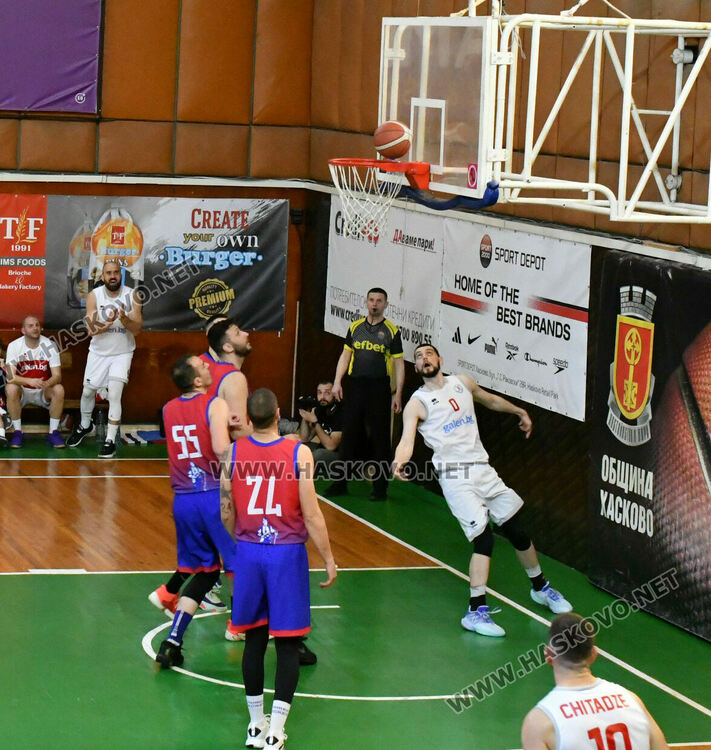 Баскетболният „Хасково“ стартира плейофите с победа