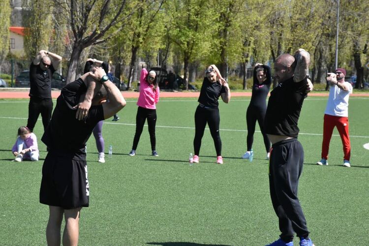 Доброто е заразно! Десетки спортисти от Хасково с благотворителна тренировка 