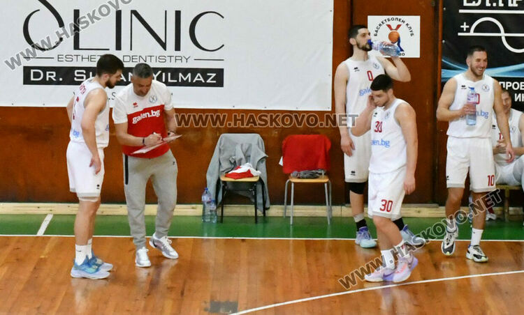 Баскетболният „Хасково“ стартира плейофите с победа