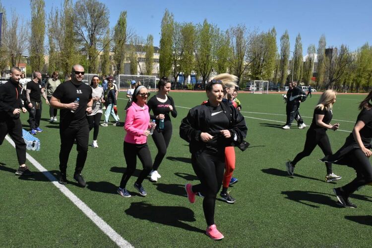 Доброто е заразно! Десетки спортисти от Хасково с благотворителна тренировка 