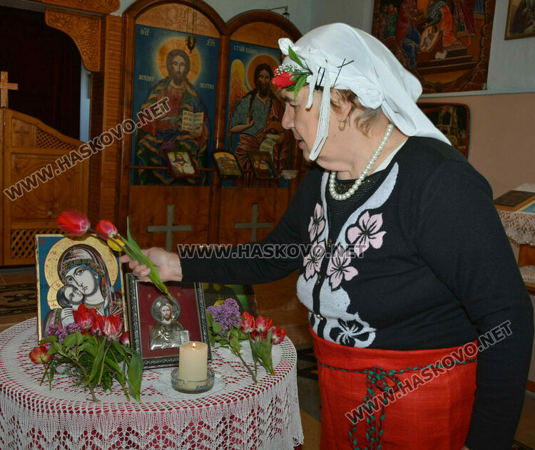 Пъстра и вдъхновяваща Цветница пресъздадоха във Войводово 