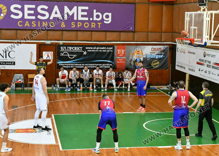 Баскетболният „Хасково“ стартира плейофите с победа