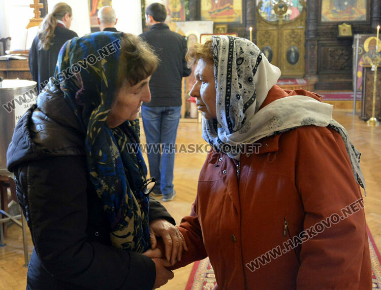 Осветиха върбовите клонки за Цветница в Хасково