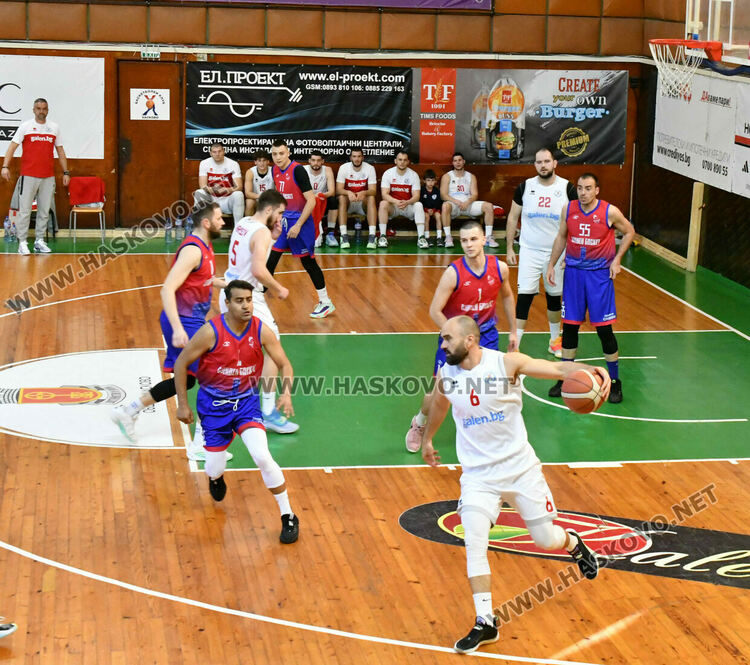 Баскетболният „Хасково“ стартира плейофите с победа
