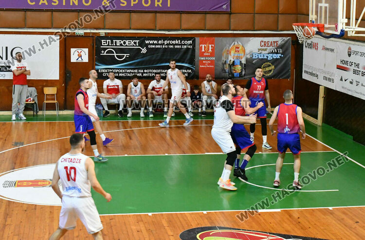 Баскетболният „Хасково“ стартира плейофите с победа