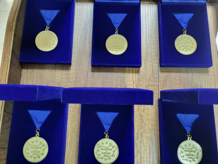 Почетни медали „България в Шенген“ за 8 служители от МВР – Хасково